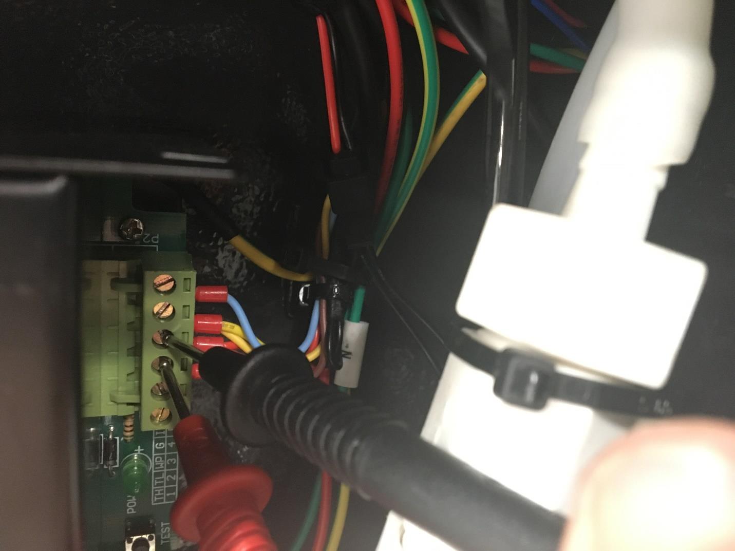 Continuity check on pins 3 and 4 of the six-pin connector